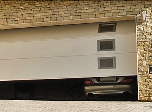 Garažna segmentna vrata 